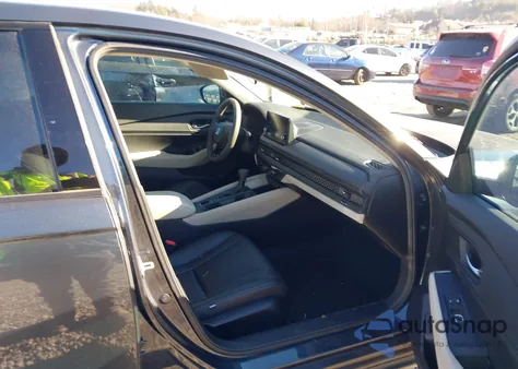 2025 Honda Accord Se из США, поврежденный, VIN 1HGCY1F40SA008040